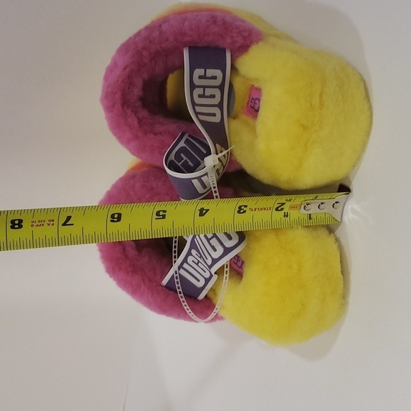 680- UGG SLIP-ON WOMEN'S PLATFORM PRIDE RAINBOW FLUFF SHEEPSKIN SLIPPERS Sz 7 - Picture 5 of 7